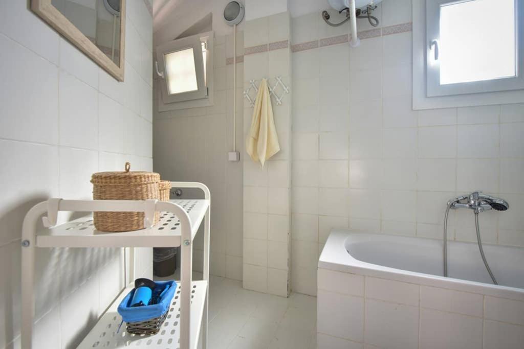 Nafsikas Apartment - Ipsos Beach ภายนอก รูปภาพ