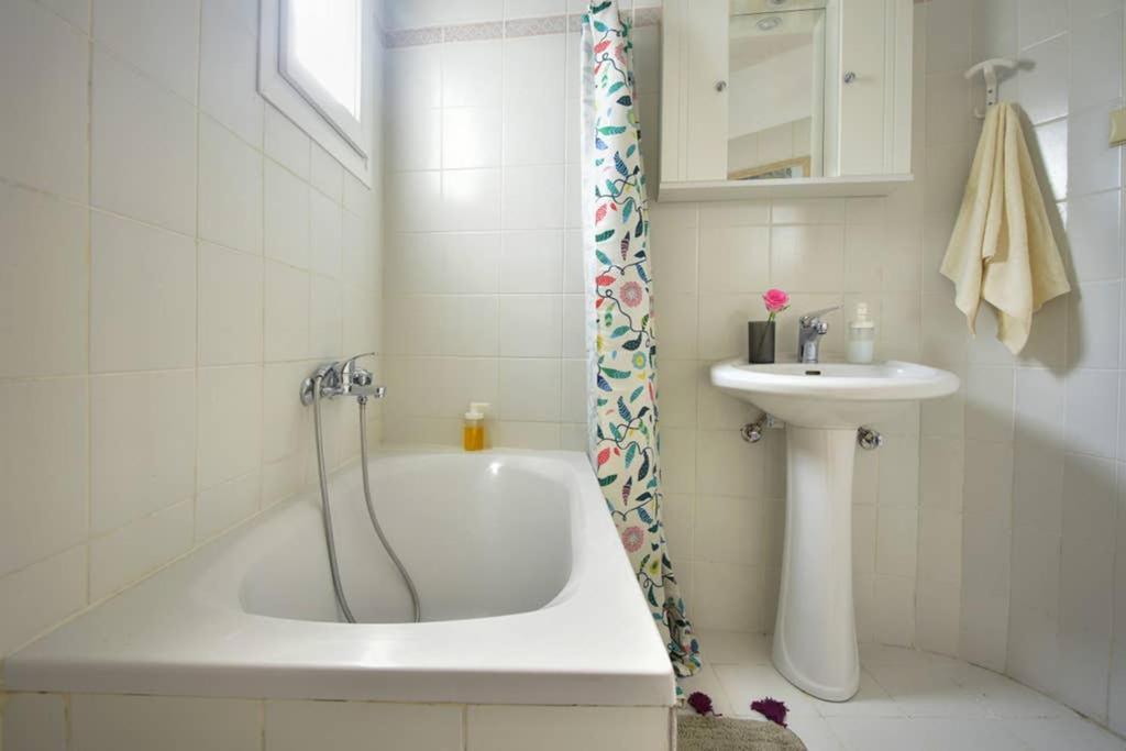 Nafsikas Apartment - Ipsos Beach ภายนอก รูปภาพ